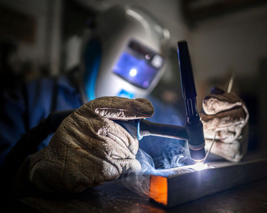 StudentInternWelding